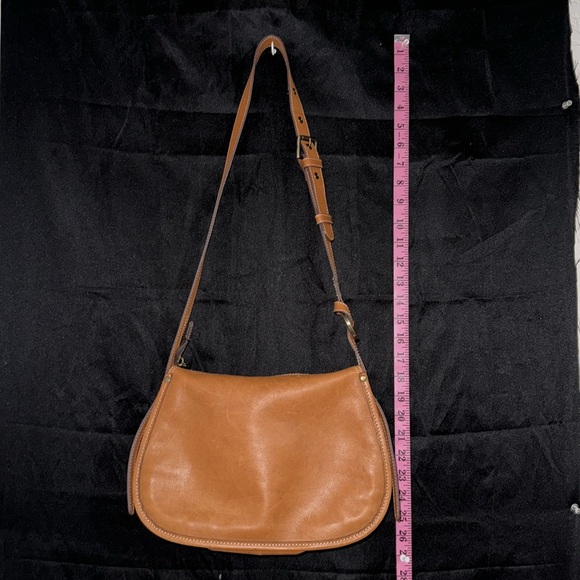 Like new barely used HOBO purse - Picture 4 of 4